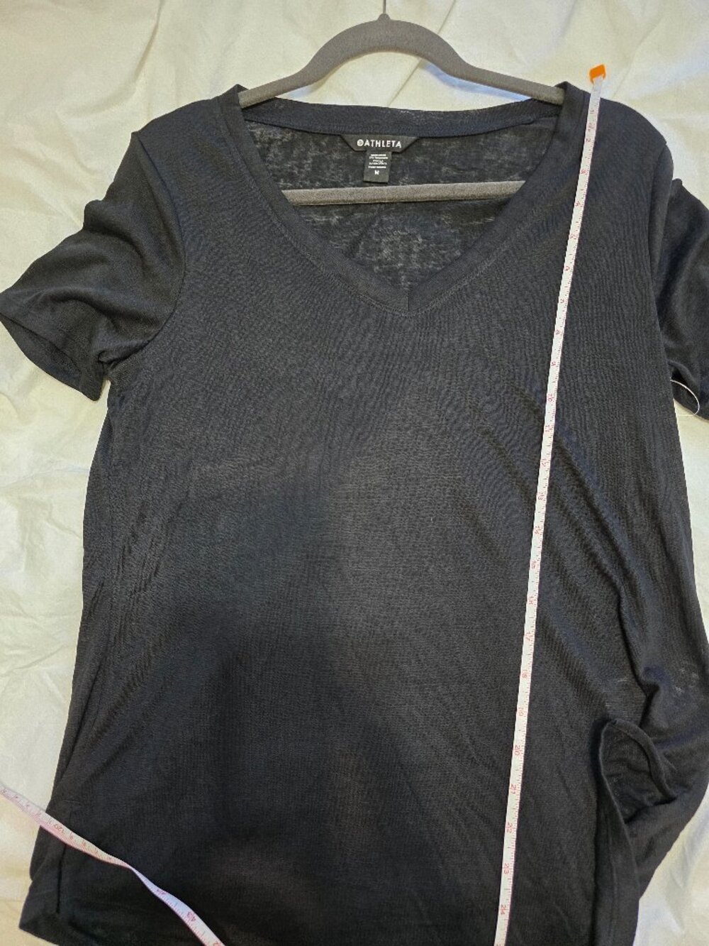 NWT scoop.v neck tee